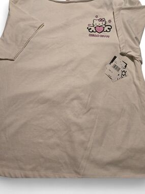 Hello Kitty Graphic Tee Off Sholder Xl